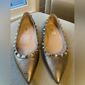 Valentino rockstud flats